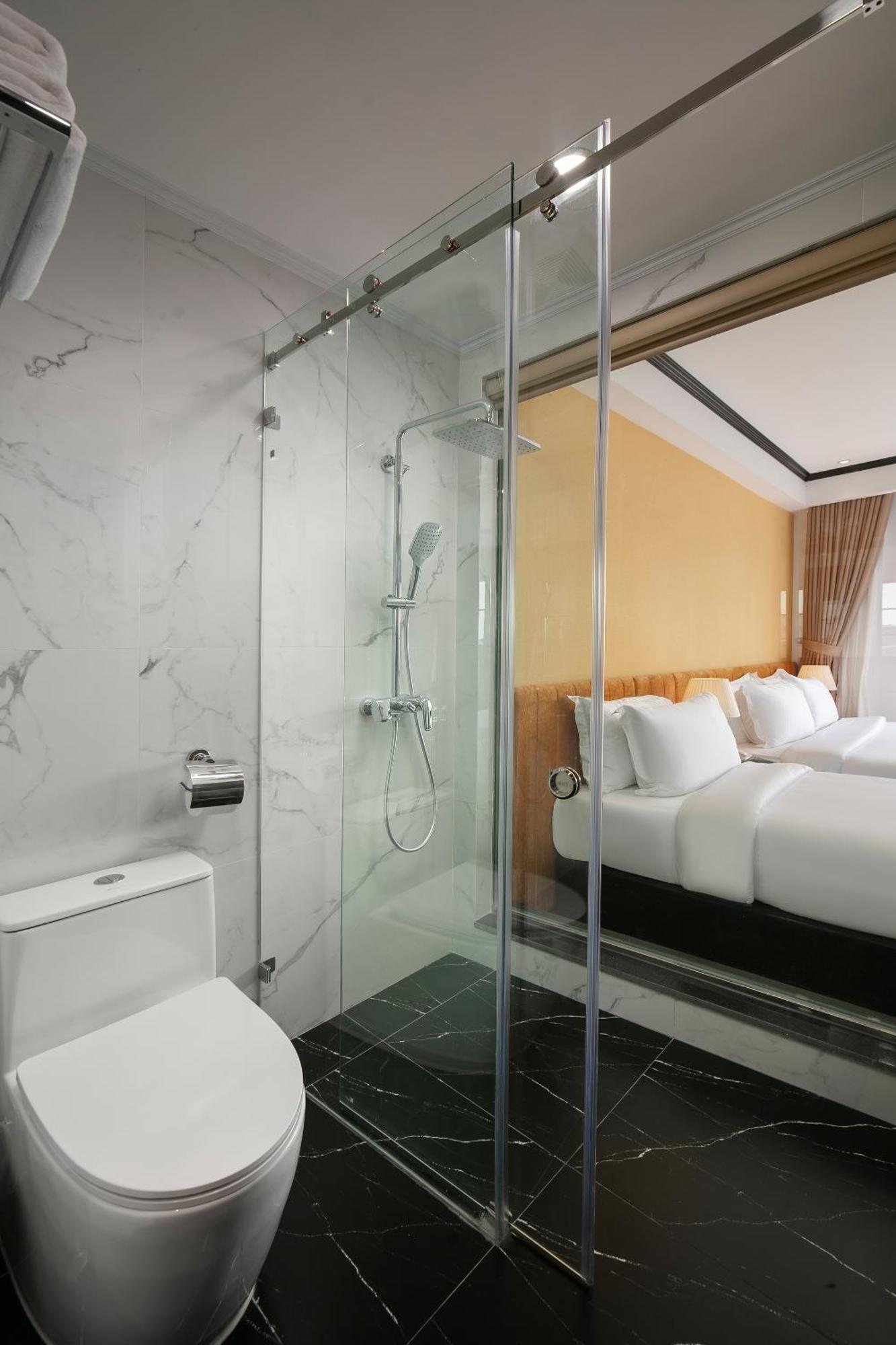 Hanoi Plaza Suite Hotel & Spa Exterior foto