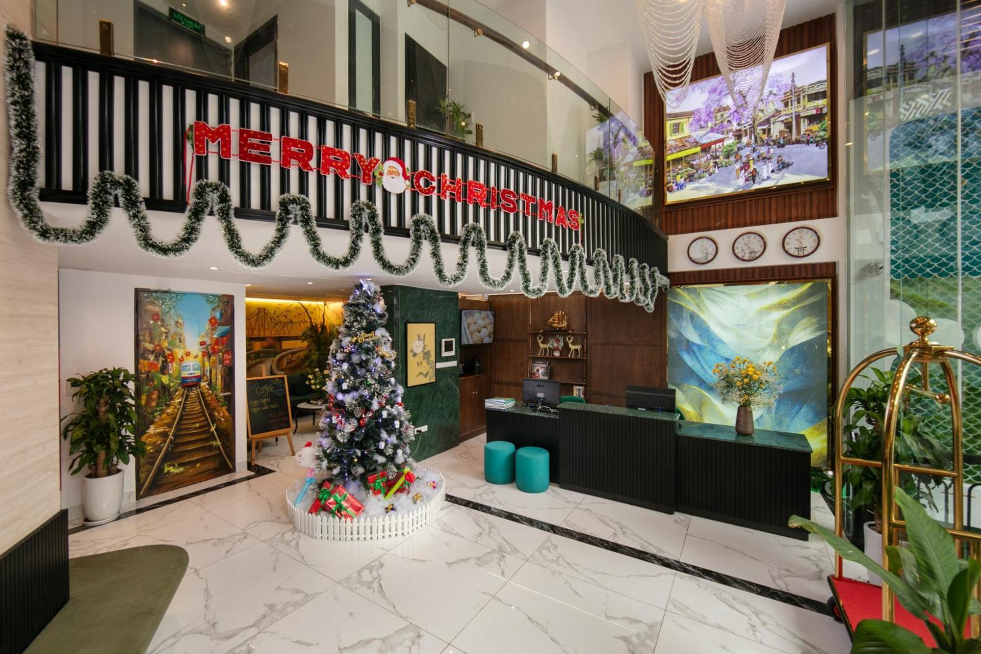 Hanoi Plaza Suite Hotel & Spa Exterior foto