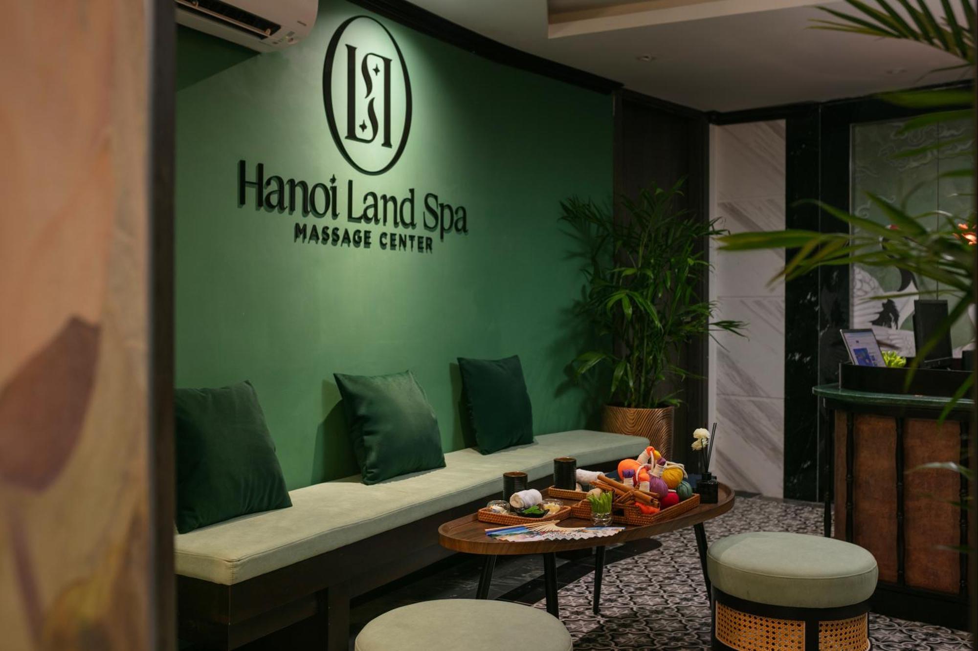 Hanoi Plaza Suite Hotel & Spa Exterior foto